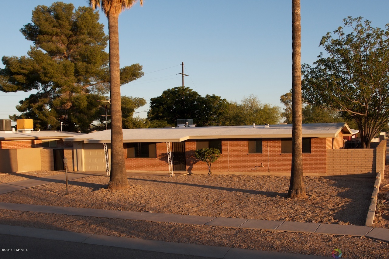 863 West River Road Tucson, AZ 85704 - Photo 2 of 6 Gallery Image 2