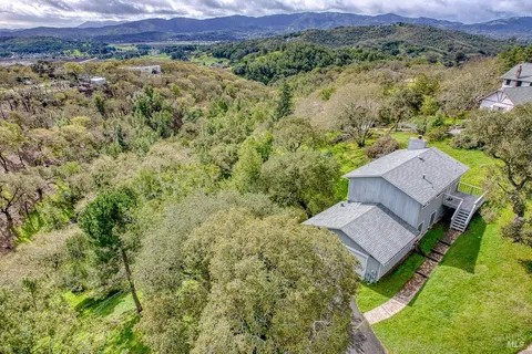 $1,050,000 | 2511 Laguna Vista Drive, Novato, CA 94945