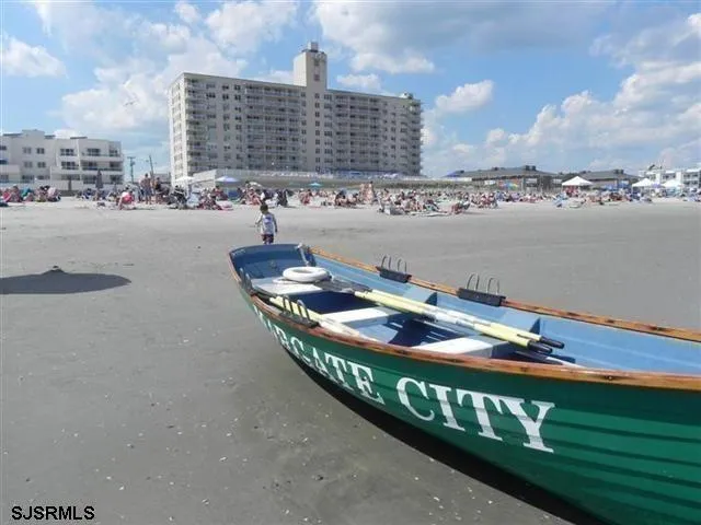 a front view of a chandelier