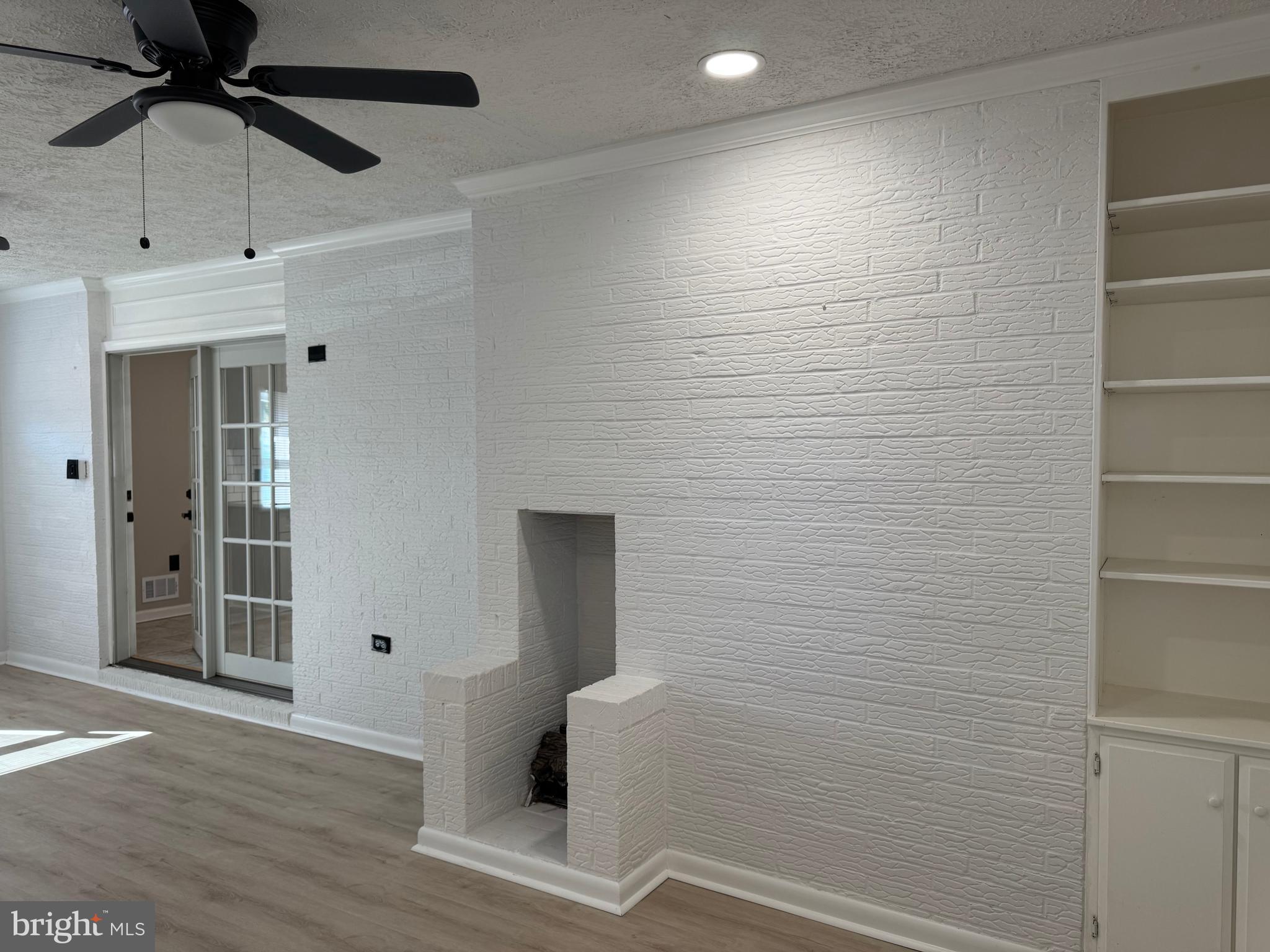 602 Eliot Road Pasadena, MD 21122 - Photo 13 of 30 a view of an empty room