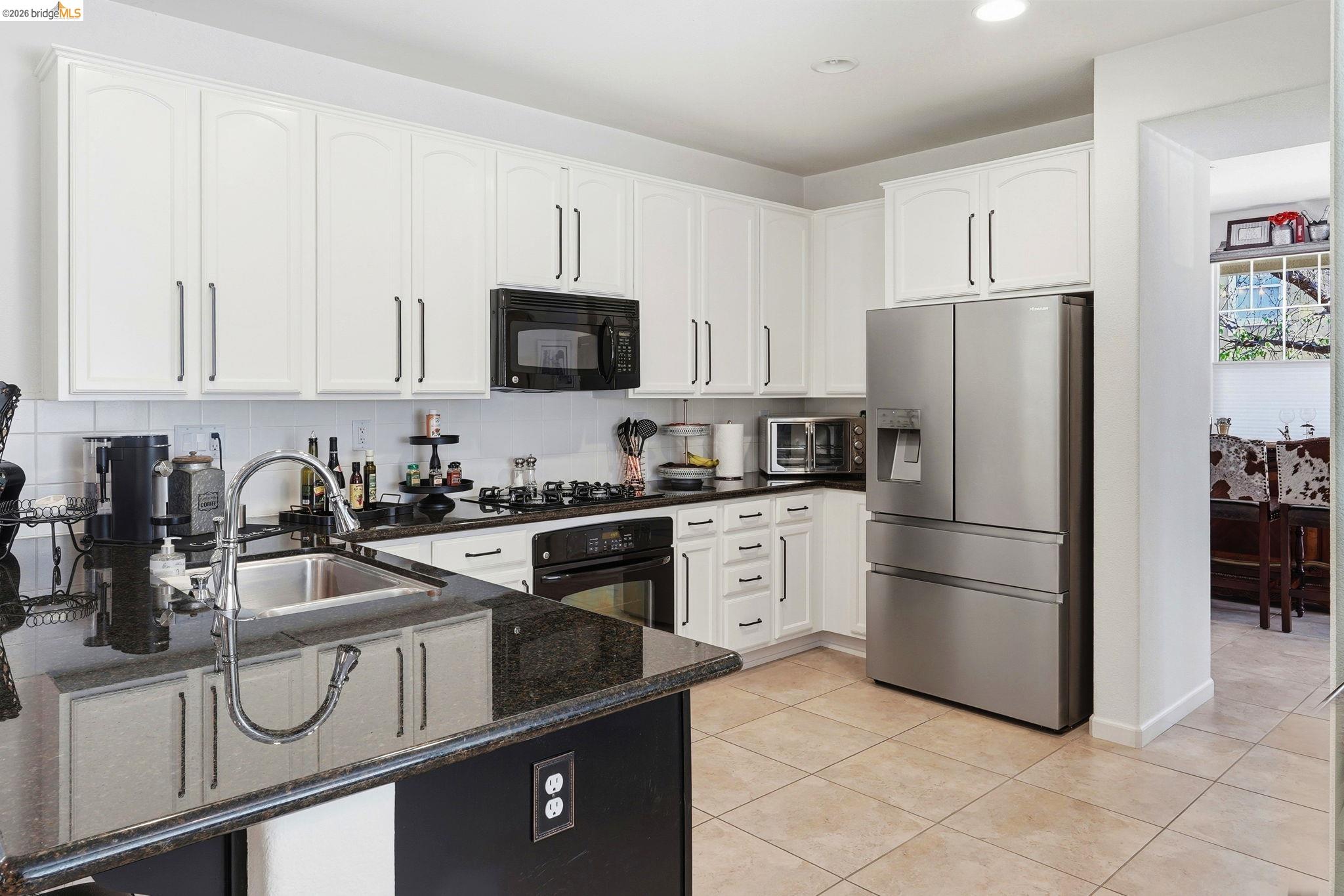 8861 Acorn Way Gilroy, CA 95020 - Photo 8 of 33