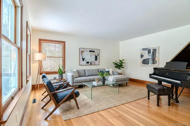 $729,000 | 24 Deer Run Road, Newburgh, NY 12550