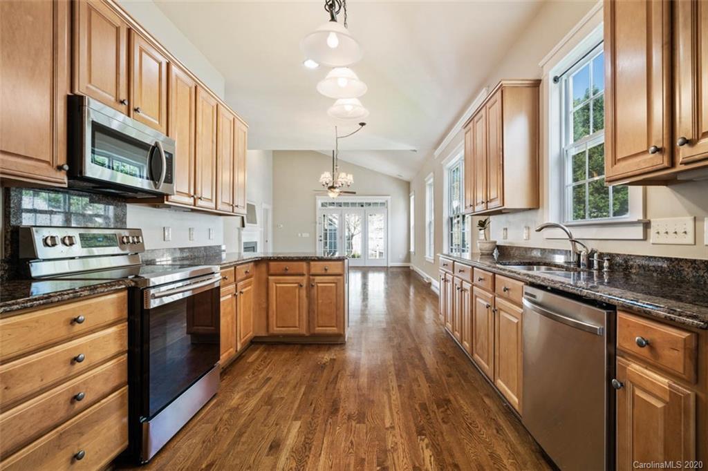 17538 Invermere Avenue Huntersville, NC 28078 - Photo 5 of 31
