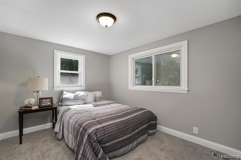 3400 Emmons Avenue Rochester Hills, MI 48307 - Photo 14 of 28 Gallery Image 14