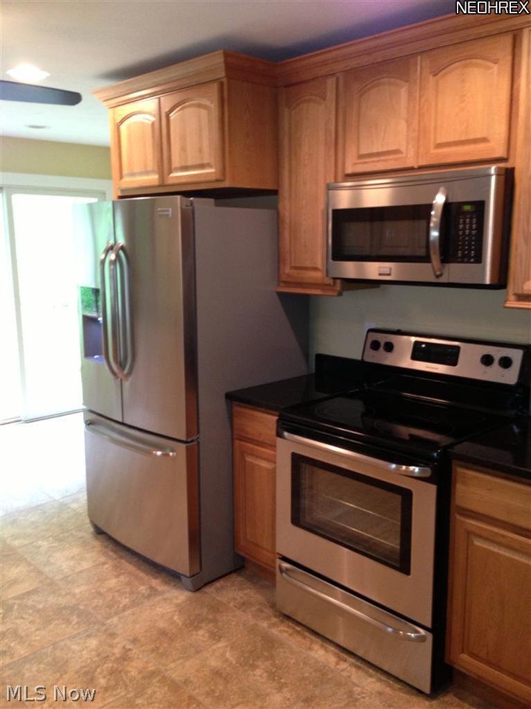 9763 Chardon Road Chardon, OH 44024 - Photo 8 of 23 Gallery Image 8