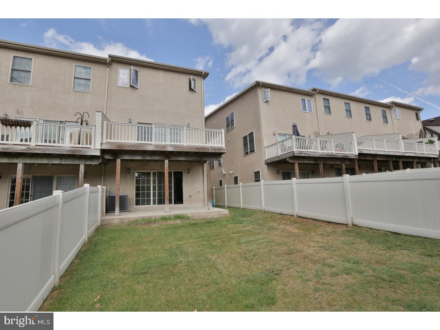 493 Harmon Road, Unit D Philadelphia, PA 19128 - Photo 2 of 24 Gallery Image 2