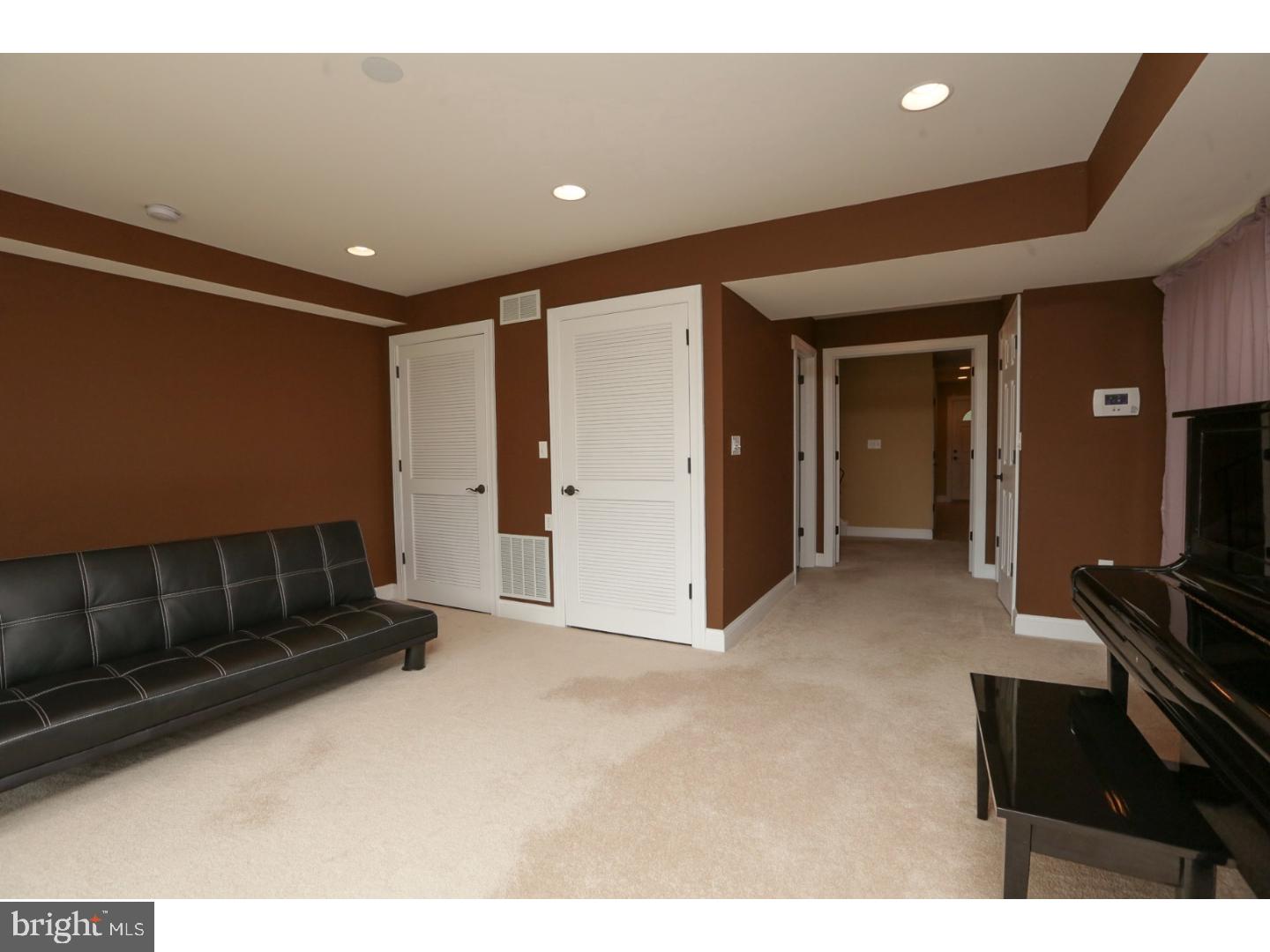 493 Harmon Road, Unit D Philadelphia, PA 19128 - Photo 15 of 24 Gallery Image 15