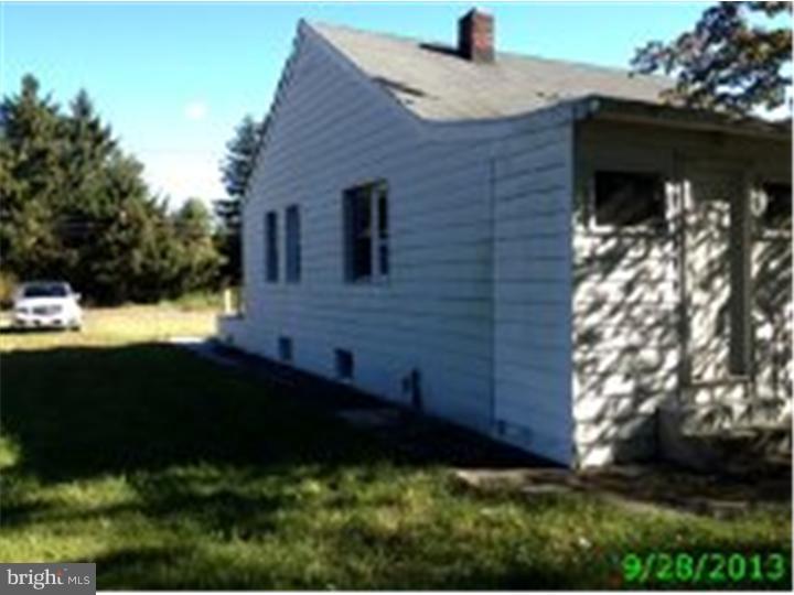553 Jackson Road Atco, NJ 08004 - Photo 4 of 14 Gallery Image 4