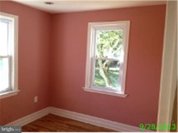 553 Jackson Road Atco, NJ 08004 - Photo 5 of 14 Gallery Image 5