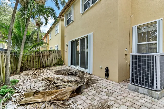 $739,000 | 11321 Northwest 84th Street, Doral, FL 33178