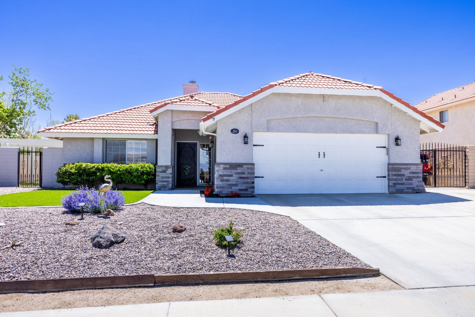 201 West Kendall Avenue Ridgecrest, CA 93555 - Photo 1 of 50 Gallery Image 1