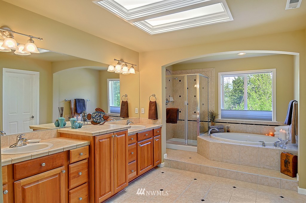3517 156th Place Southeast Bothell, WA 98012 - Photo 13 of 19 Gallery Image 13
