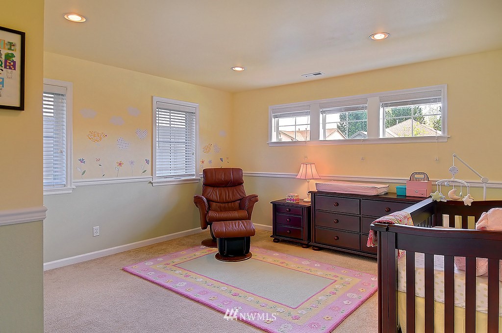 3517 156th Place Southeast Bothell, WA 98012 - Photo 16 of 19 Gallery Image 16