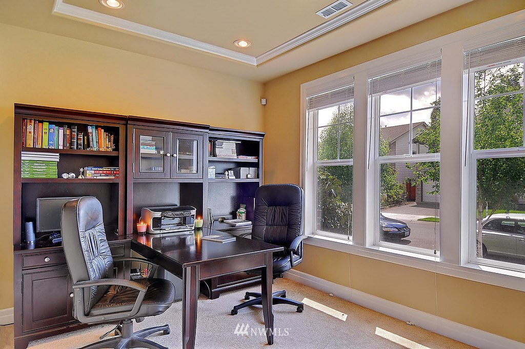 3517 156th Place Southeast Bothell, WA 98012 - Photo 3 of 19 Gallery Image 3