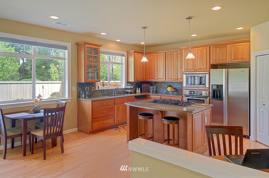 3517 156th Place Southeast Bothell, WA 98012 - Photo 9 of 19 Gallery Image 9
