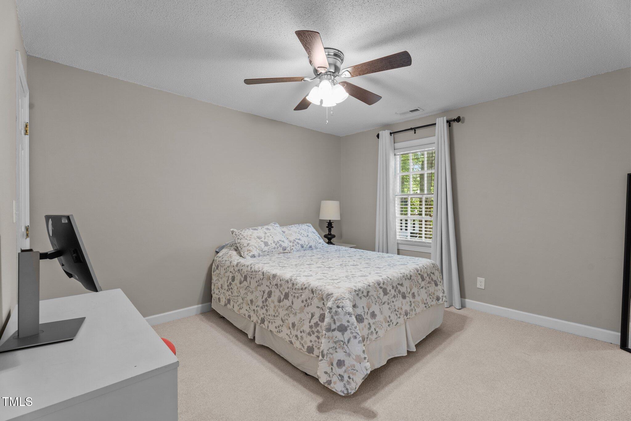 6904 Sandringham Drive Raleigh, NC 27613 - Photo 16 of 31 30-web-or-mls-DSC06043