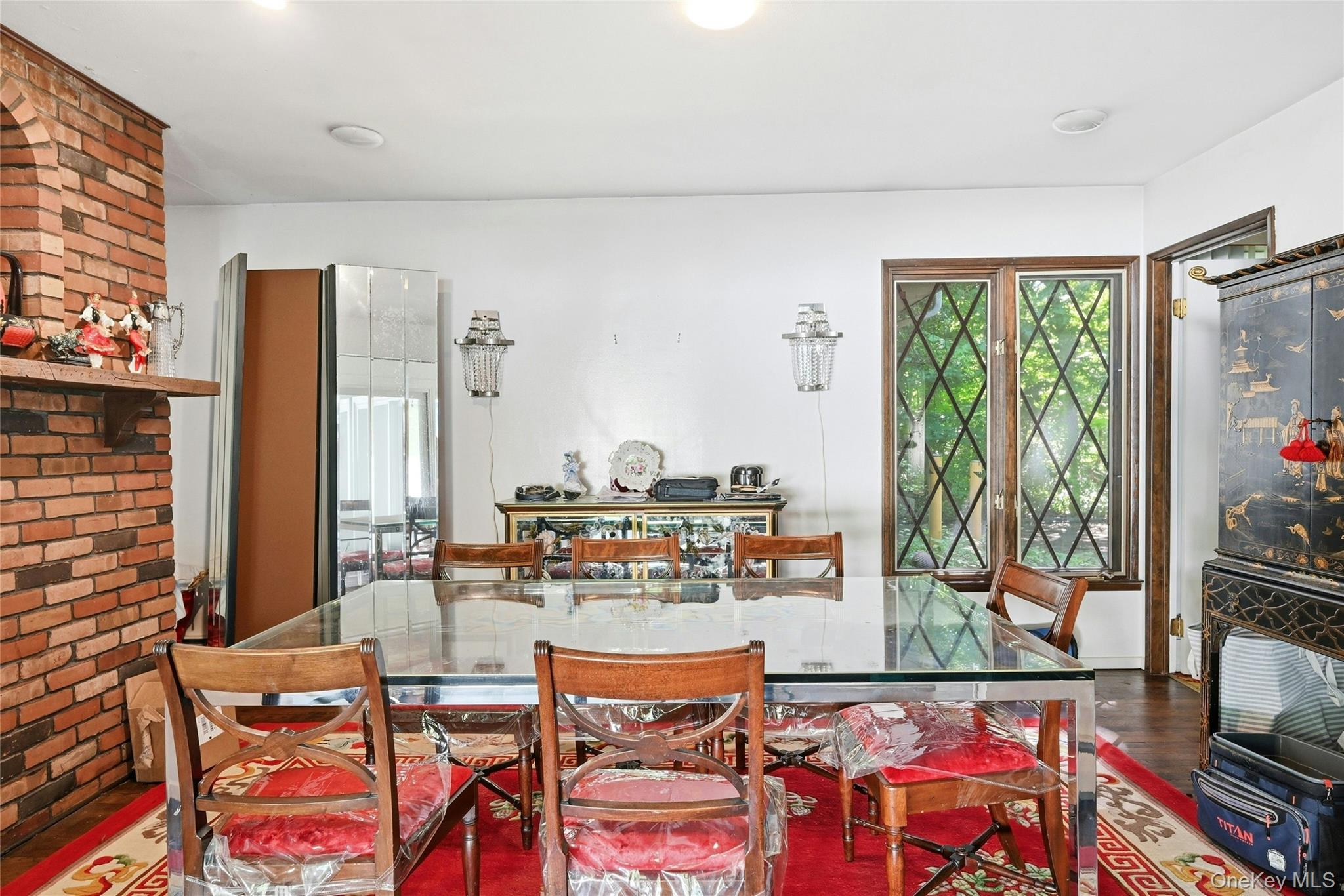 12 Tall Tree Court Cold Spring Harbor, NY 11724 - Photo 5 of 17