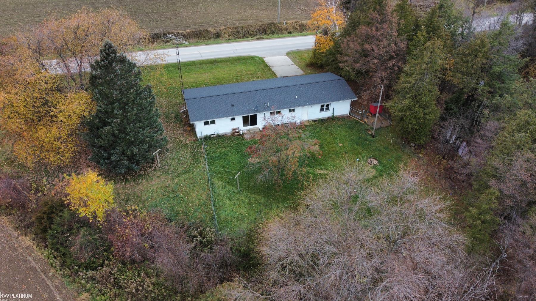 2285 Schock Road Harbor Beach, MI 48441 - Photo 6 of 24
