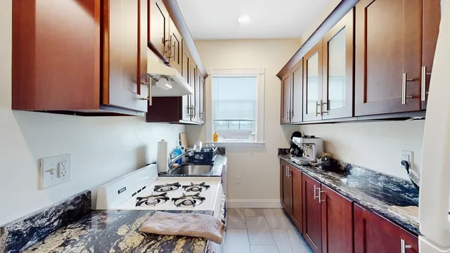 $3,395 | 15 Glenville Avenue, Unit 10, Boston, MA 02134