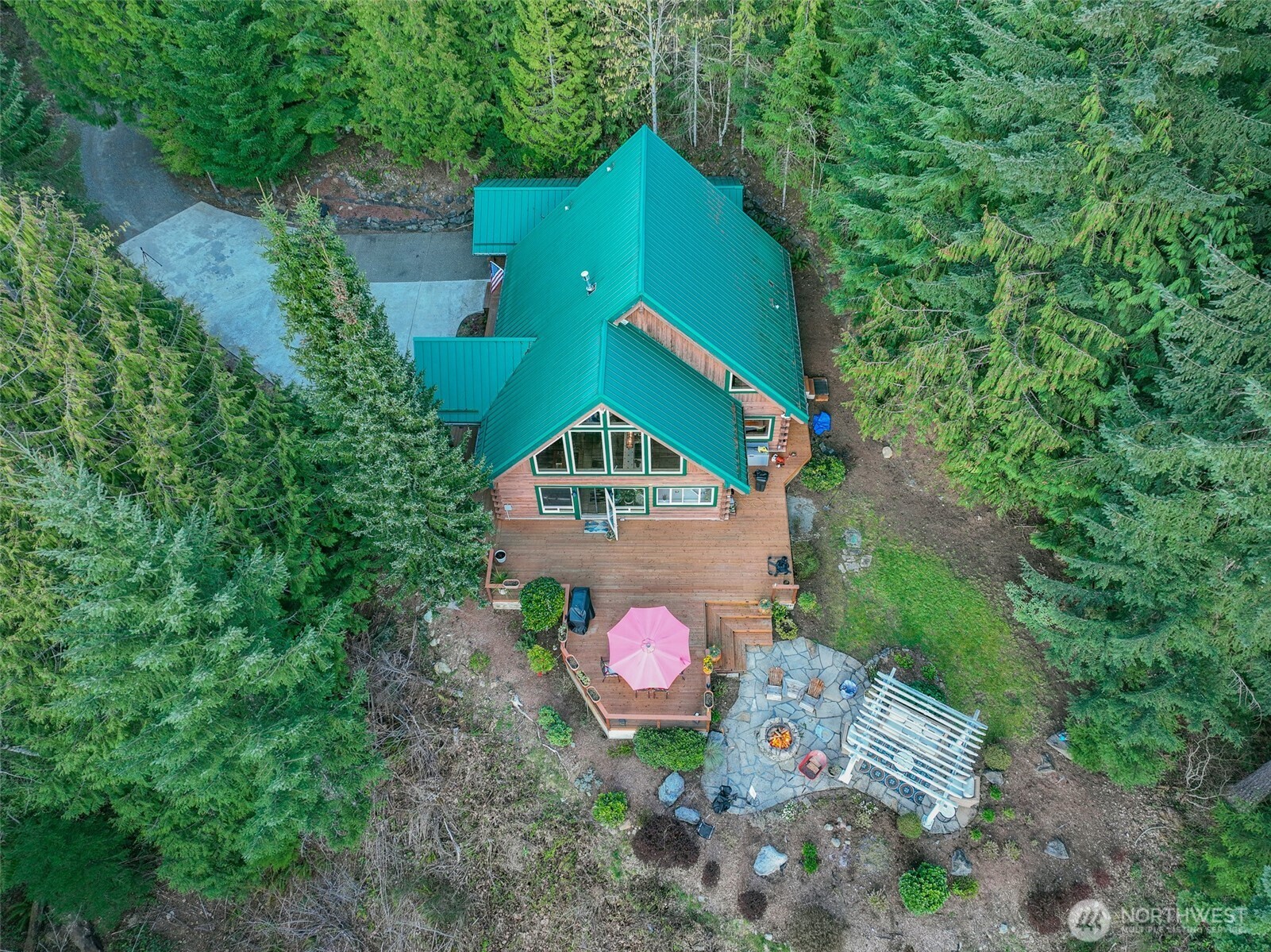 6323 North Lake Cushman Road Hoodsport, WA 98548 - Photo 11 of 40 an aerial view of a house