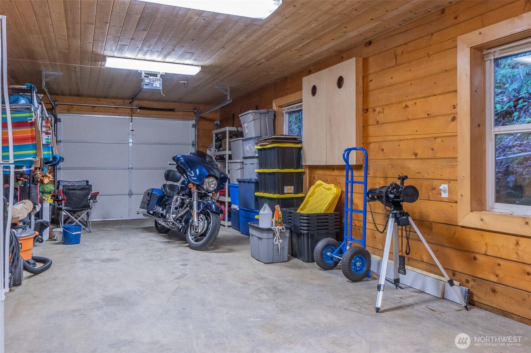 6323 North Lake Cushman Road Hoodsport, WA 98548 - Photo 36 of 40 a view of a room with gym equipment