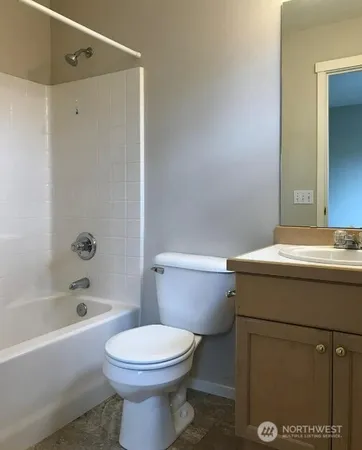 $2,900 | 4152 248th Court Southeast, Unit 69, Issaquah, WA 98029