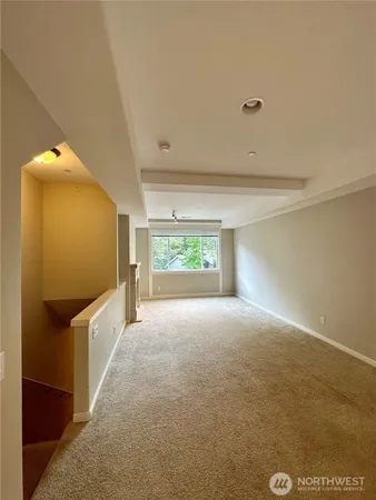 $2,900 | 4152 248th Court Southeast, Unit 69, Issaquah, WA 98029