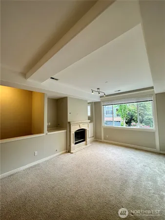 $2,900 | 4152 248th Court Southeast, Unit 69, Issaquah, WA 98029