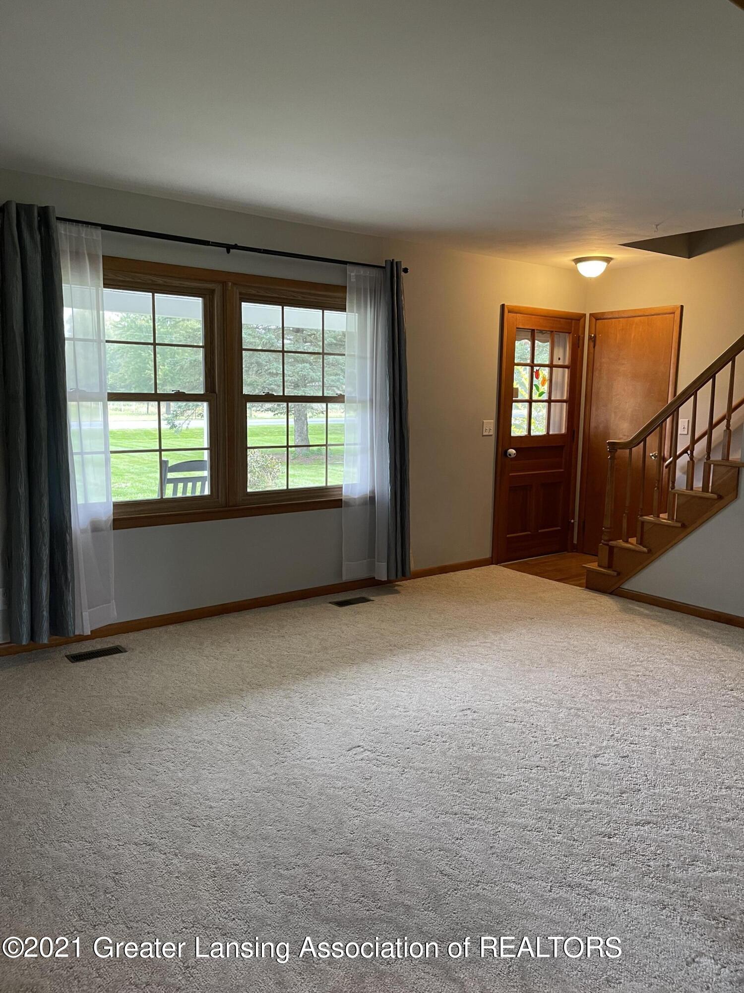 12784 Wood Road Dewitt, MI 48820 - Photo 2 of 18 IMG_7246