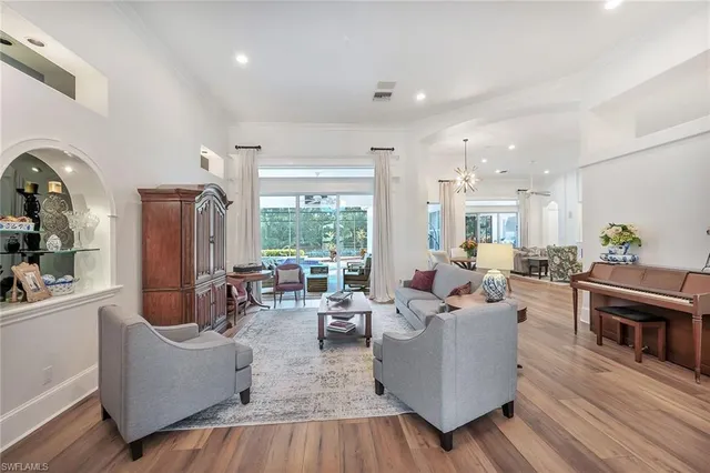 $2,495,000 | 6660 Glen Arbor Way, Naples, FL 34119