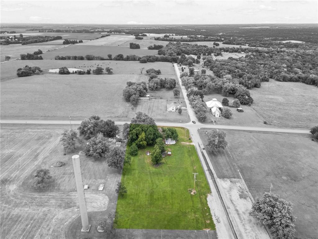 32473 Northeast Norton Road Garnett, KS 66032 - Photo 34 of 44