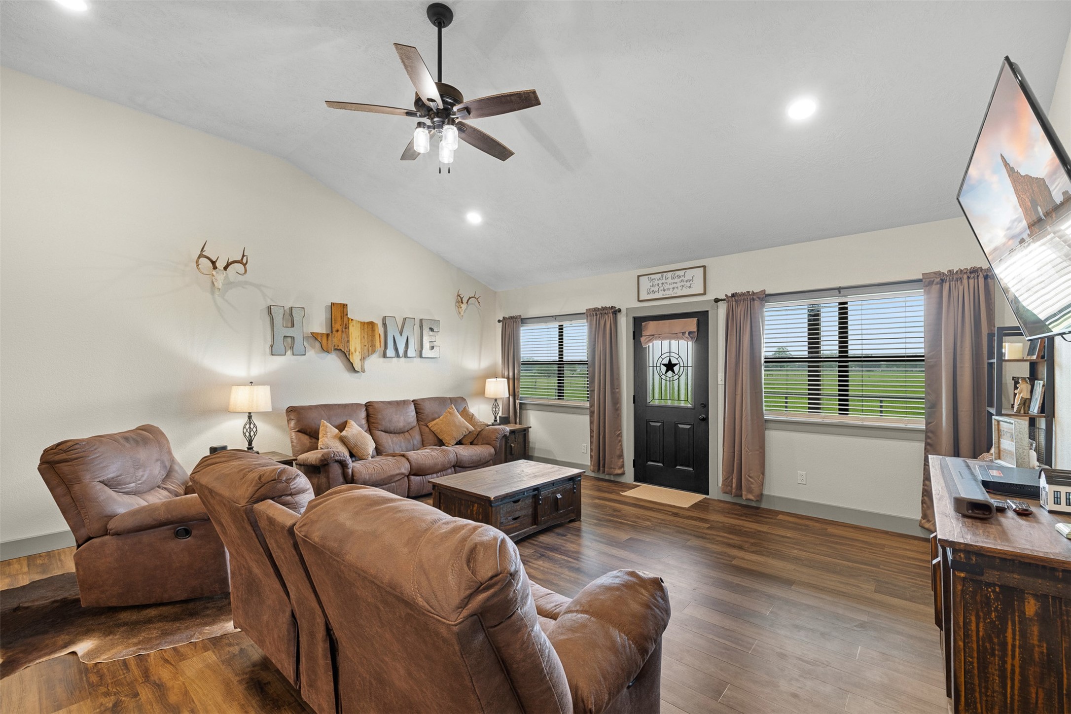 493 Hodde Road Burton, TX 77835 - Photo 11 of 47