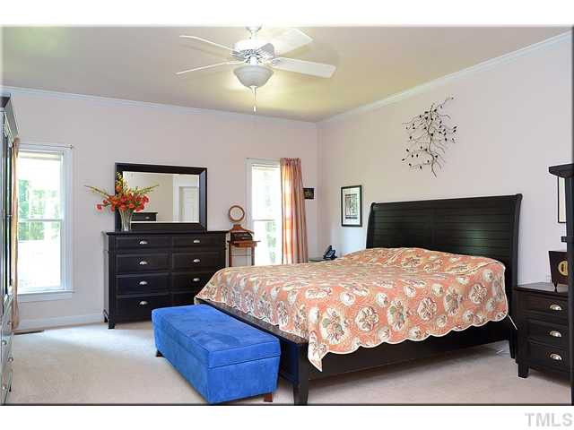 2409 Sunnystone Way Raleigh, NC 27613 - Photo 12 of 25 Photo 12
