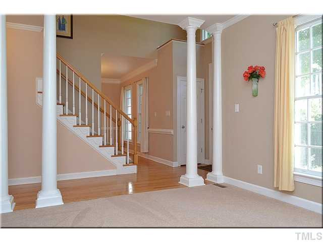 2409 Sunnystone Way Raleigh, NC 27613 - Photo 3 of 25 Photo 3
