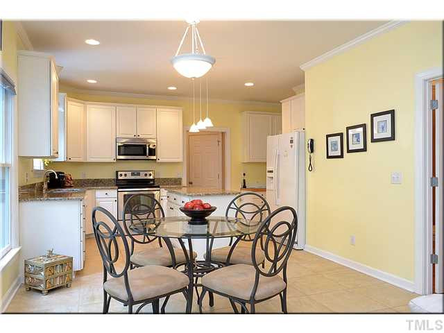 2409 Sunnystone Way Raleigh, NC 27613 - Photo 7 of 25 Photo 7