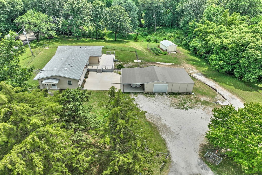 6145 Sangamon Road Decatur, IL 62521 - Photo 2 of 34