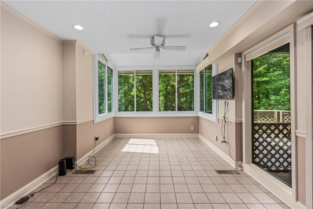 4200 Clinard Road Clemmons, NC 27012 - Photo 17 of 49 Sunroom/Sitting room/dining area