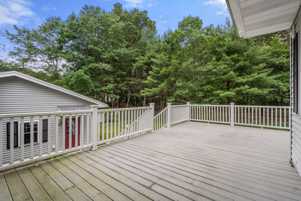 423 Grove Street Reading, MA 01867 - Photo 30 of 35 Gallery Image 30