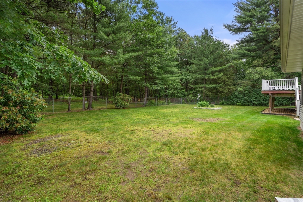 423 Grove Street Reading, MA 01867 - Photo 32 of 35 Gallery Image 32