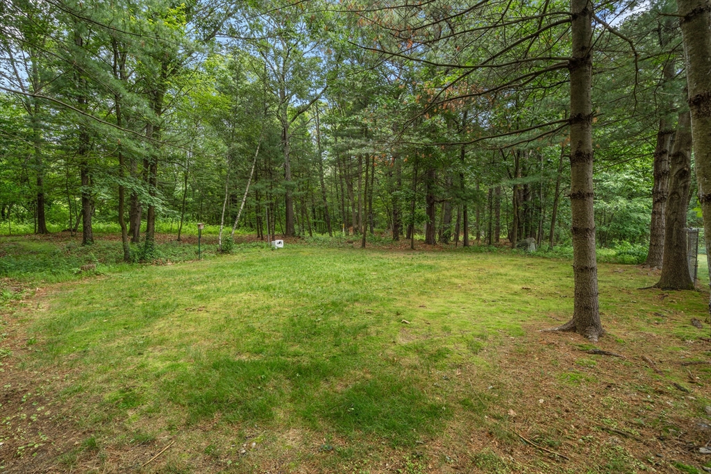 423 Grove Street Reading, MA 01867 - Photo 34 of 35 Gallery Image 34