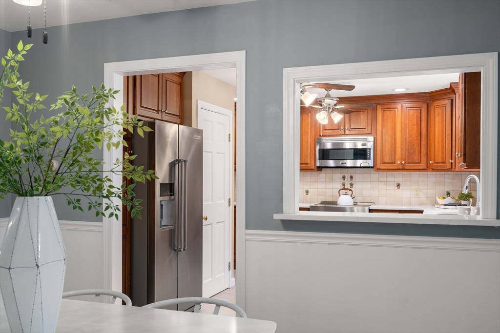 423 Grove Street Reading, MA 01867 - Photo 10 of 35 Gallery Image 10