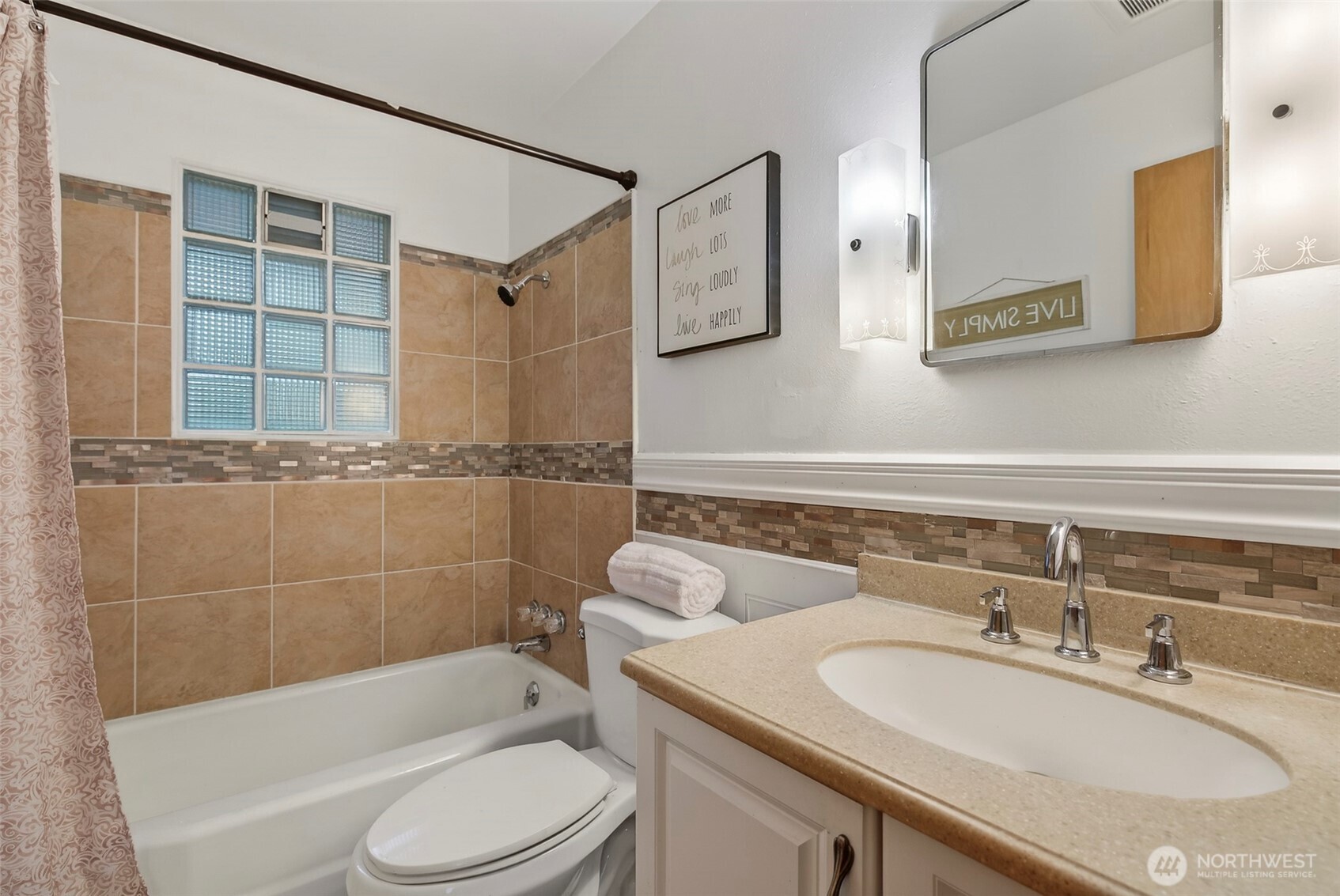 312 Southeast 2nd Street Winlock, WA 98596 - Photo 19 of 40 a bathroom with a sink toilet and shower