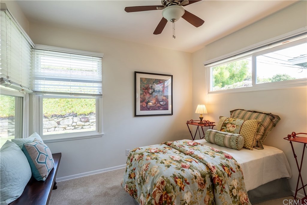 98 Calle Mayor Redondo Beach, CA 90277 - Photo 17 of 33