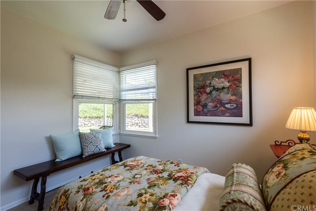 98 Calle Mayor Redondo Beach, CA 90277 - Photo 18 of 33