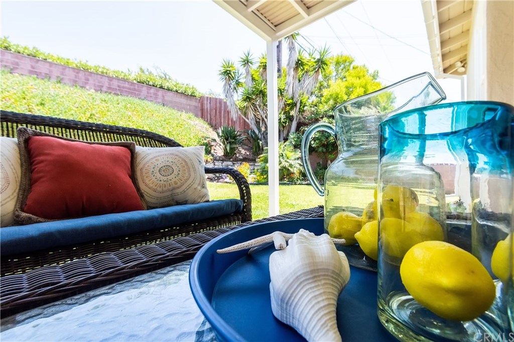 98 Calle Mayor Redondo Beach, CA 90277 - Photo 31 of 33