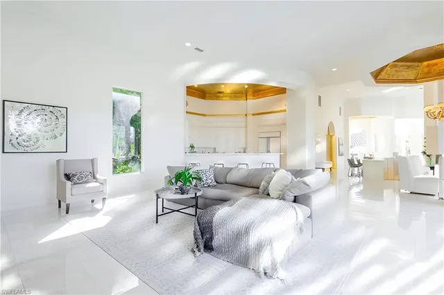 $3,995,000 | 6599 Glen Arbor Way, Naples, FL 34119