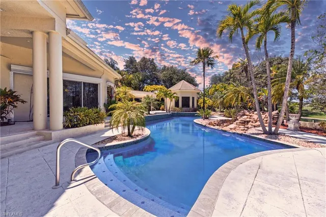 $3,995,000 | 6599 Glen Arbor Way, Naples, FL 34119