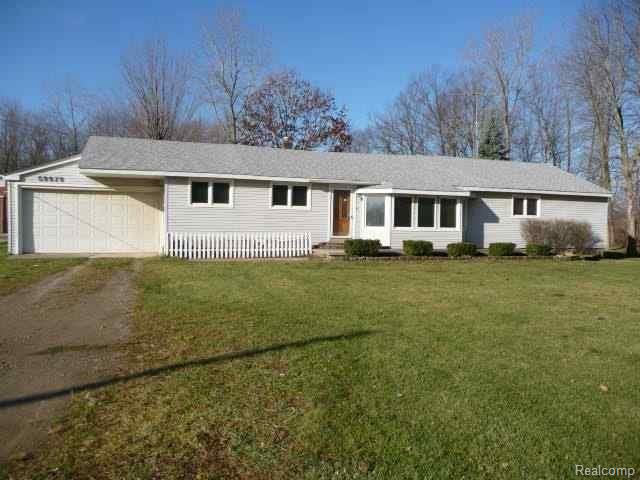 59979 Hayes Road Washington, MI 48094 - Photo 1 of 13 1.jpg
