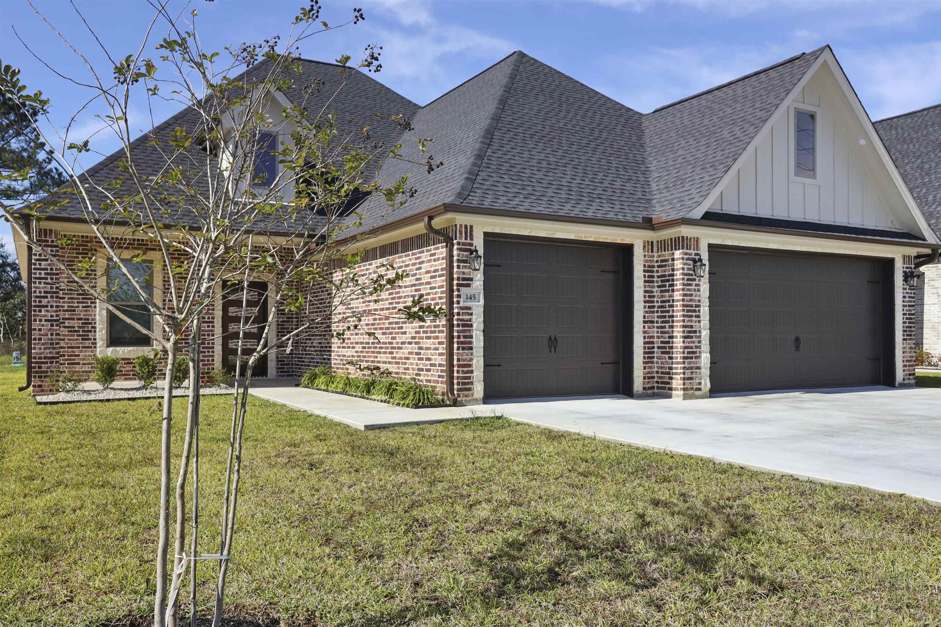 145 Moore Road Beaumont, TX 77713 - Photo 2 of 33