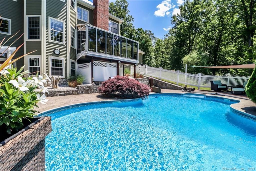 12 Stonewall Lane Ridgefield, CT 06877 - Photo 1 of 1 Gallery Image 1